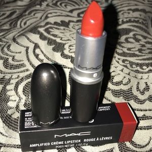 ✨MAC💄amplified creme lipstick💋💋